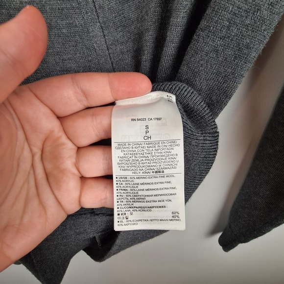 Banana Republic Factory‎ Men's Charcoal Merino Wool Blend Full Zip Sweater Small - Picture 4 of 9